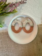Load image into Gallery viewer, Peach Marble Open Oval