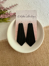 Load image into Gallery viewer, Black Elongated Tie
