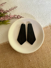 Load image into Gallery viewer, Black Elongated Tie
