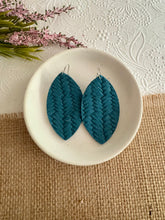 Load image into Gallery viewer, Blue Braided Leaf
